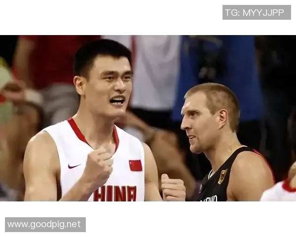 姚明闪耀时刻：从篮球场到国际舞台的传奇之路与辉煌成就