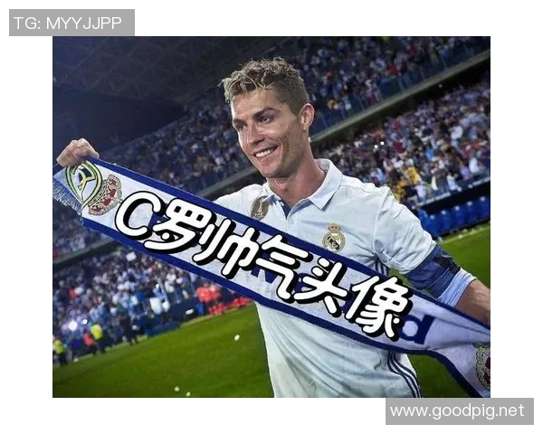 成熟足球明星女性的魅力与风采展现于头像之中