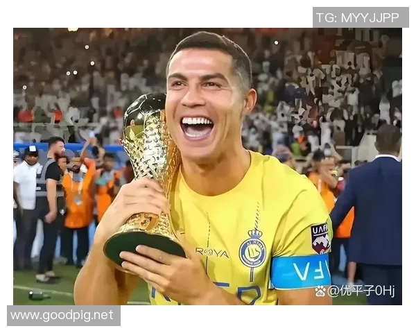 足球明星C罗精彩瞬间视频集锦回顾他的传奇职业生涯与辉煌成就