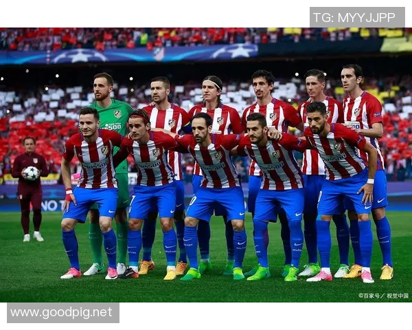 足球明星合影高清壁纸分享让你感受绿茵场上的激情与荣耀