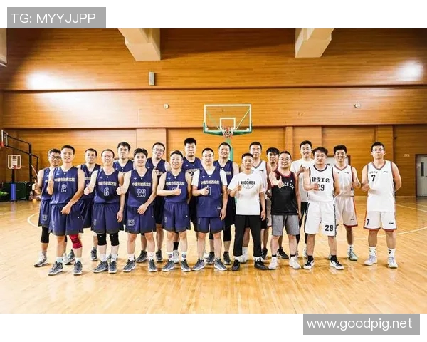 篮球明星们的精彩瞬间高清合影展现团结与友谊的力量